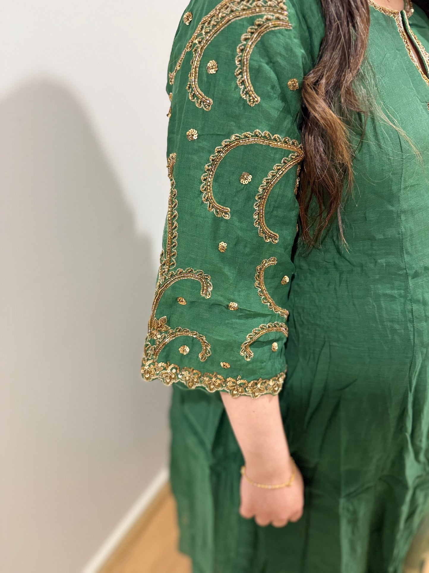 Mansi (Green)