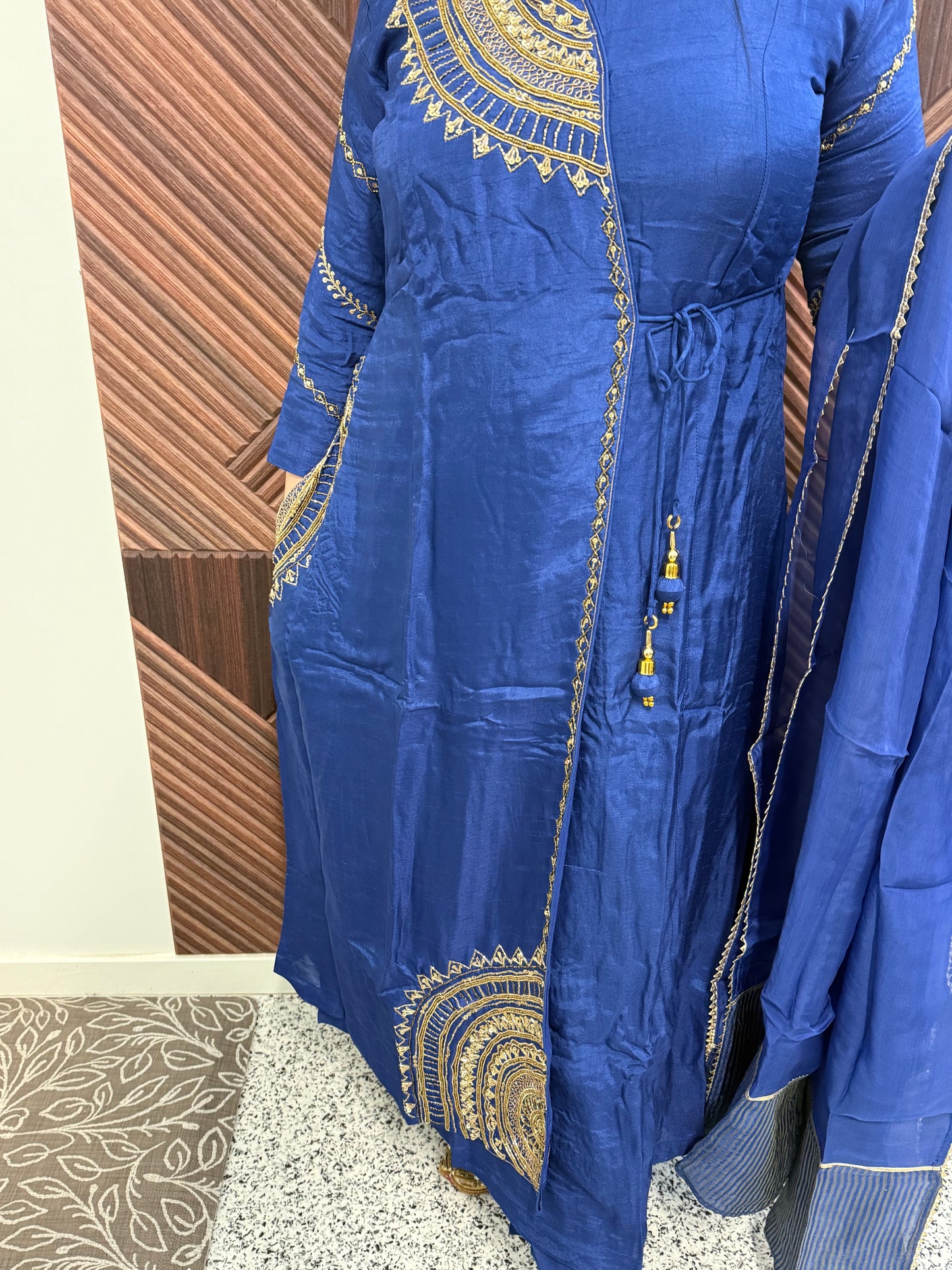 Anvika (Blue)