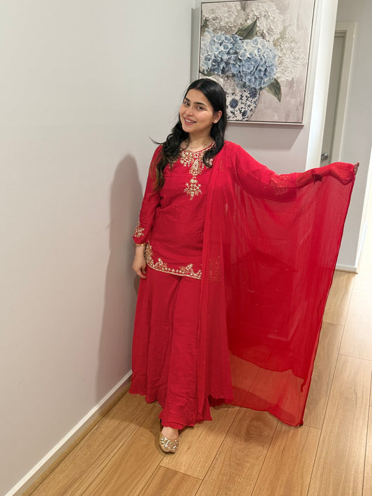 Raazi (Red)