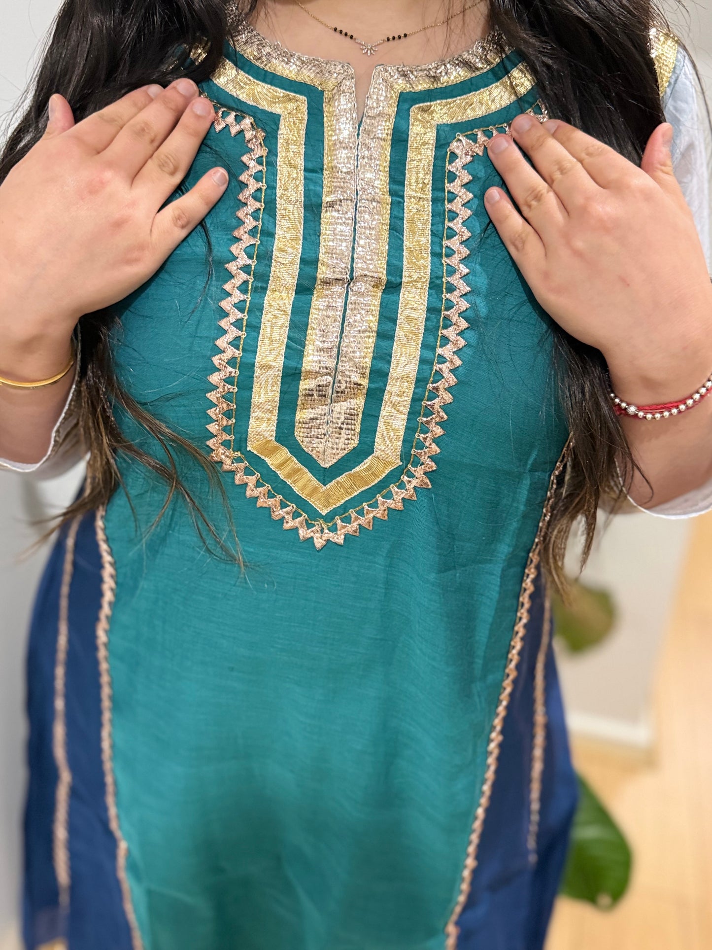 Kareena Viral Suit