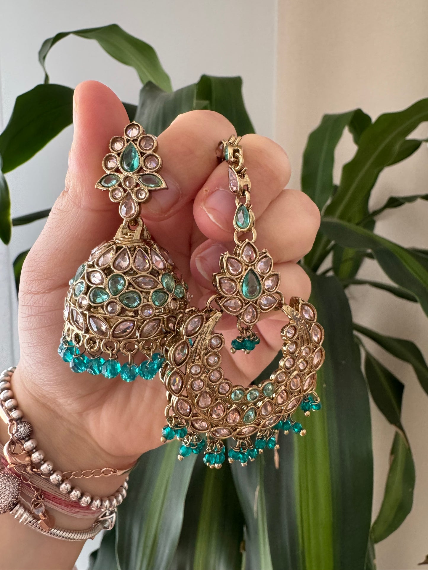 Jhumki Tikka