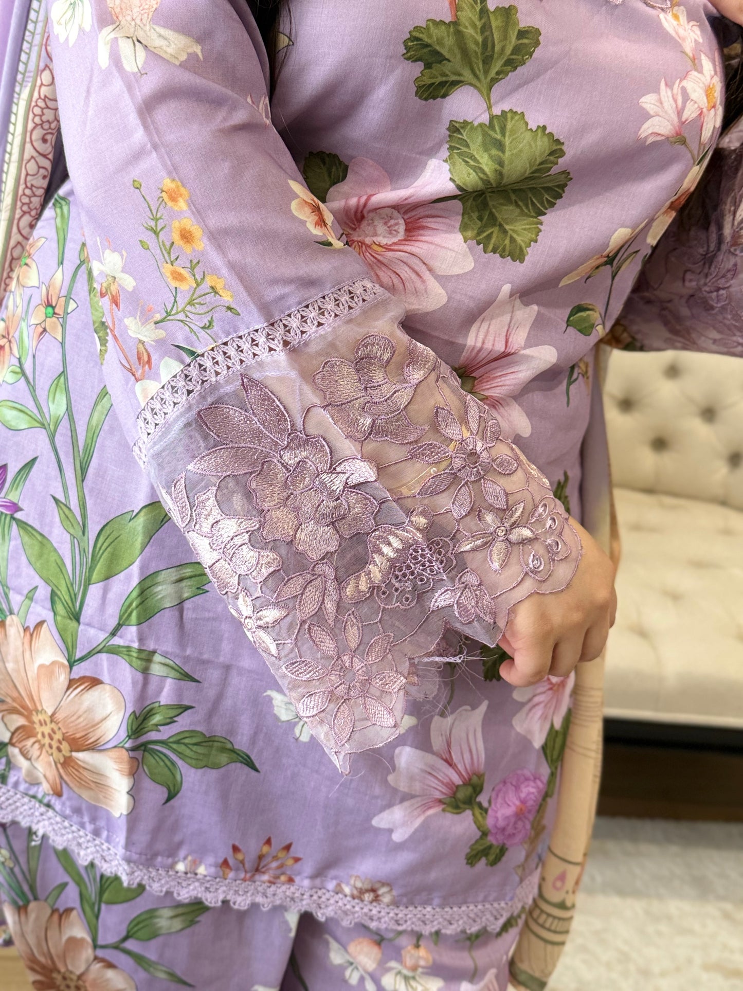 Faria Farshi Suit